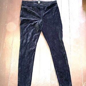 Women’s Hue Black Cord Jeggings- Large